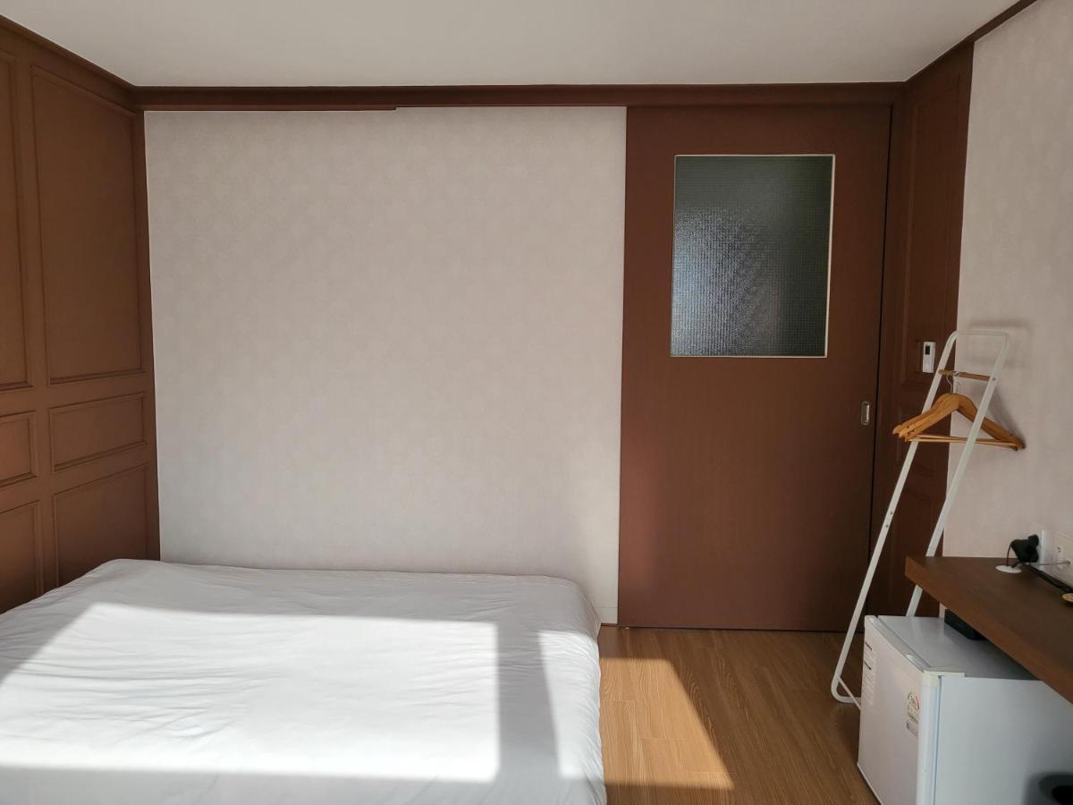 Cheukhudong 19Beonji Guest House Мокпо Екстериор снимка
